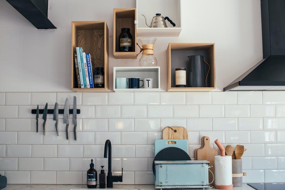 Maintaining a Clean Kitchen in Your Kissimmee Vacation Rental: Tips and Tricks